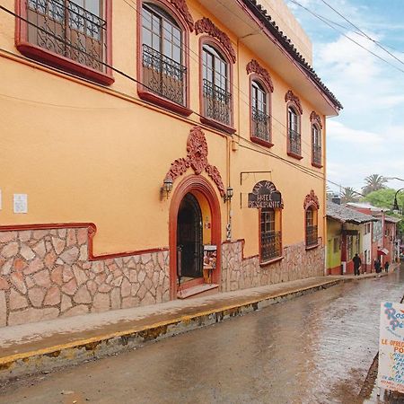 Capital O Casa Real Hotel Huauchinango Exterior photo